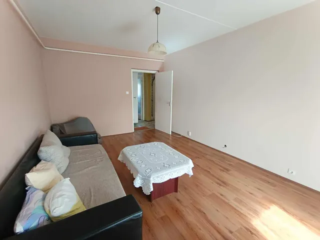 Eladó lakás Komló, Körtvélyes, Hegyhát utca 14. 59 nm