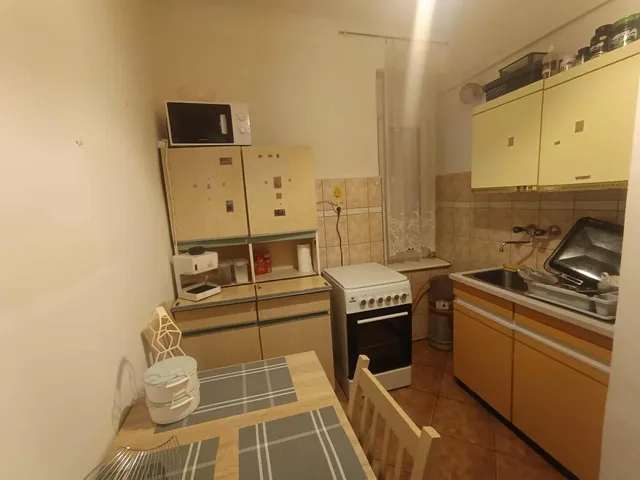 Eladó lakás Komló, Kenderföld 48 nm