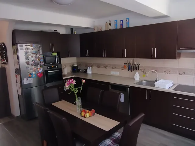 Eladó lakás Komló, Tompa Mihály utca 15 83 nm