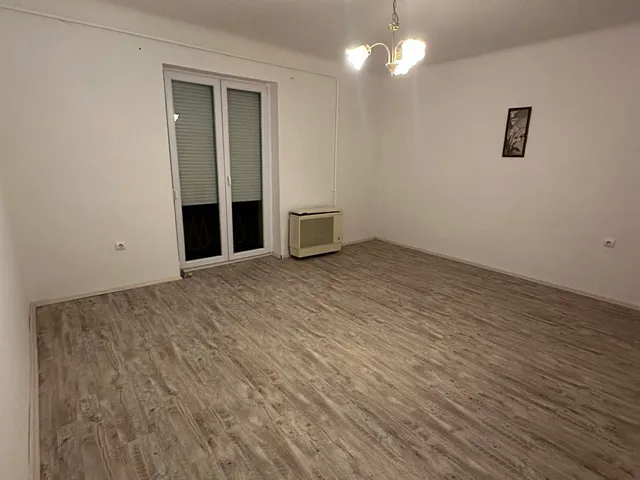 Eladó lakás Komló, Kökönyös 39 nm