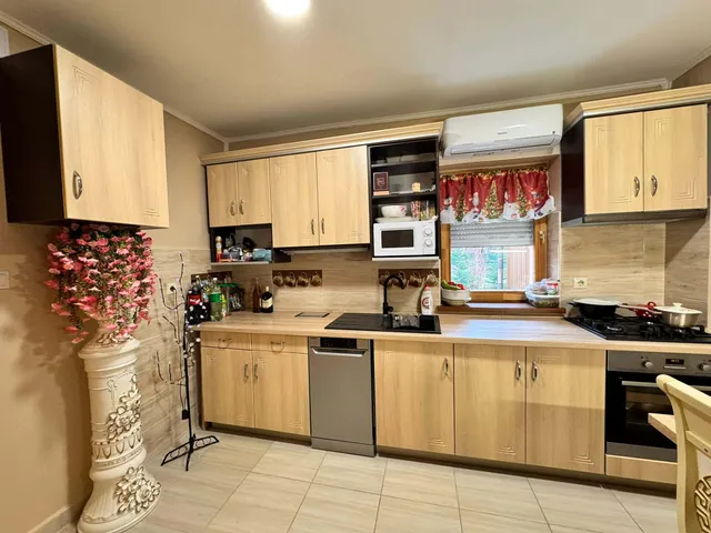 Eladó ház Pécs, Budai városrész, Szondi György utca 50 nm