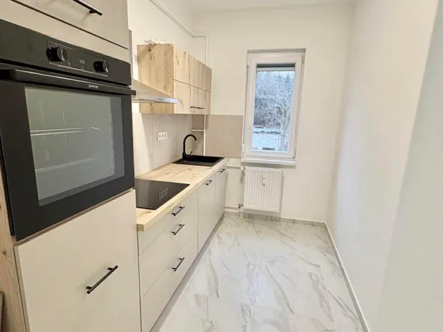 Eladó lakás Komló, Kossuth Lajos utca  55 nm