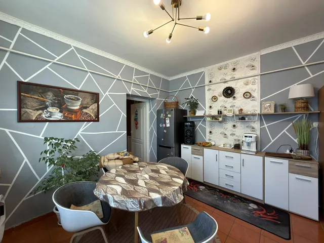 Eladó lakás Komló 63 nm