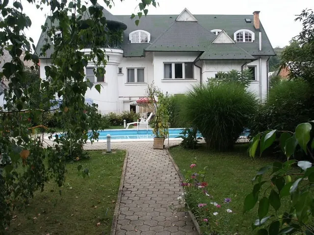 Eladó ház Mánfa 320 nm