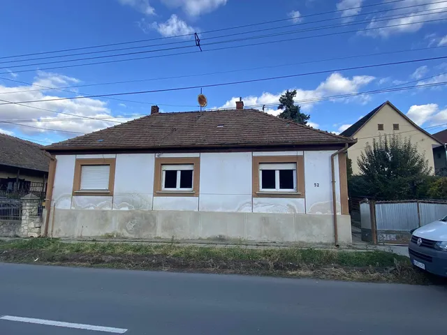 Eladó ház Komló, Mecsekjánosi 92 nm