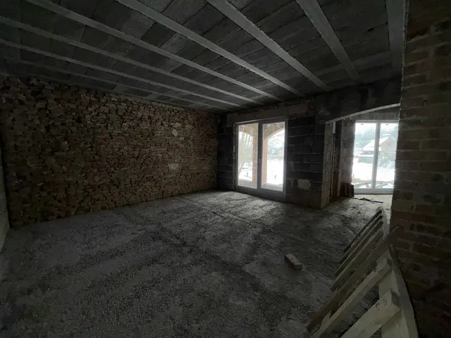 Eladó ház Magyarhertelend, Váci utca 264 nm