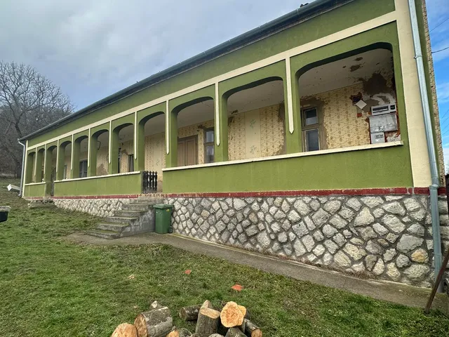 Eladó ház Baranyajenő, Kossuth utca 130 nm