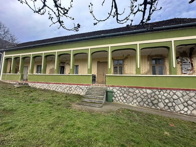 Eladó ház Baranyajenő, Kossuth utca 130 nm