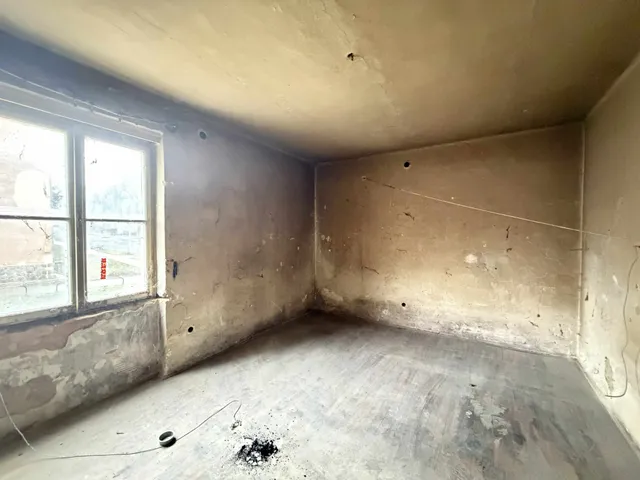 Eladó lakás Komló, Kenderföld 39 nm