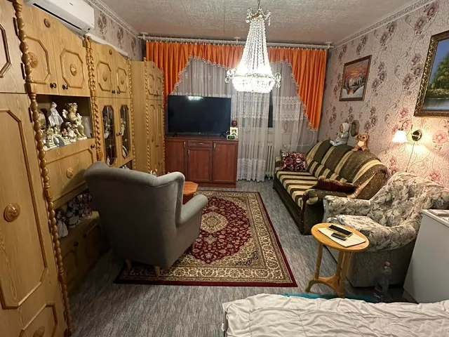 Eladó lakás Komló, Körtvélyes, Körtvélyes utca 74 nm