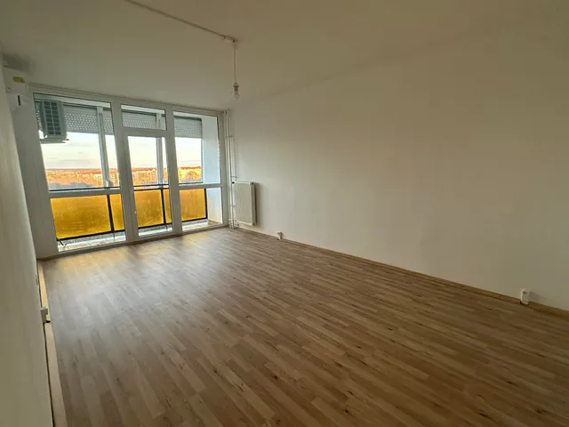 Eladó lakás Pécs, Kertváros 52 nm