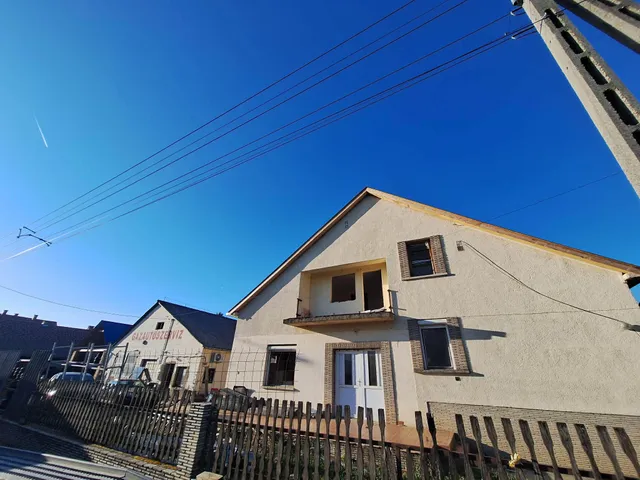 Eladó ház Sásd, Jókai Mór utca 200 nm