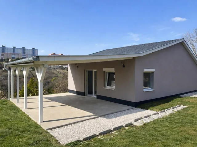 Eladó üdülő és hétvégi ház Komló, Szilvás 48 nm