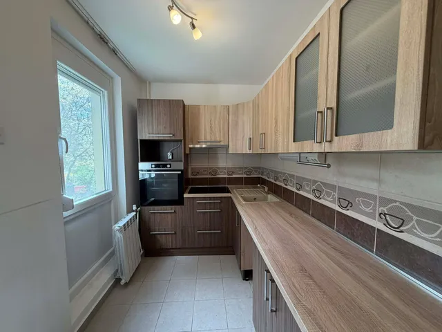 Eladó lakás Pécs, Kertváros, Szabó Ervin tér 11. 52 nm