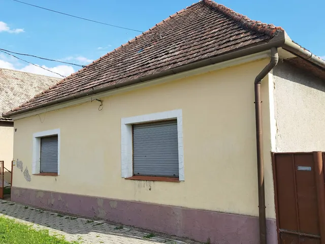 Eladó ház Véménd 154 nm