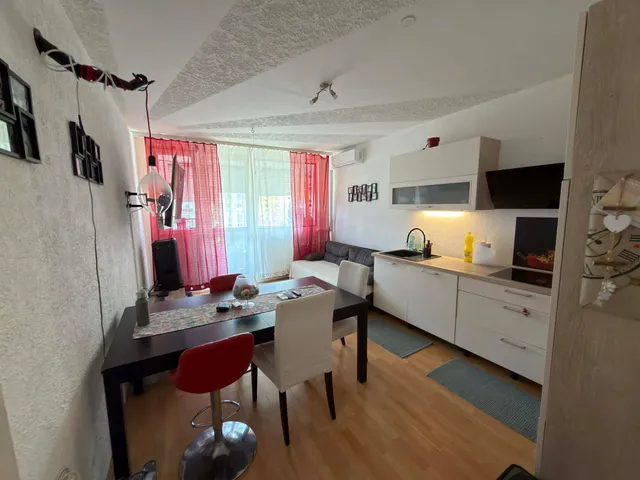 Eladó lakás Komló, Körtvélyes, Körtvélyes utca 24. 59 nm