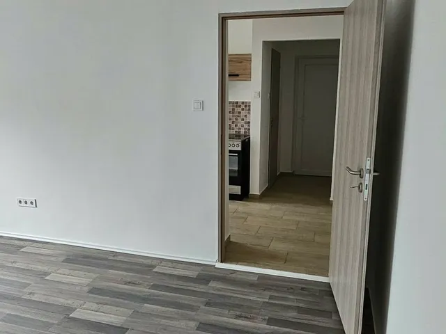 Eladó lakás Komló, Kenderföld, Vörösmarty Mihály utca 4. 34 nm