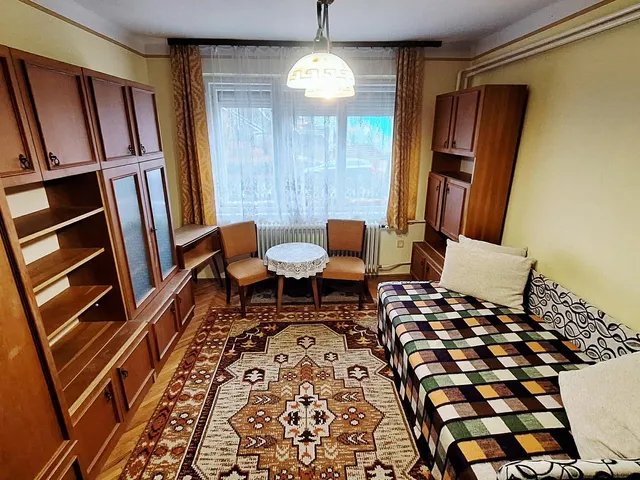 Eladó lakás Komló 60 nm