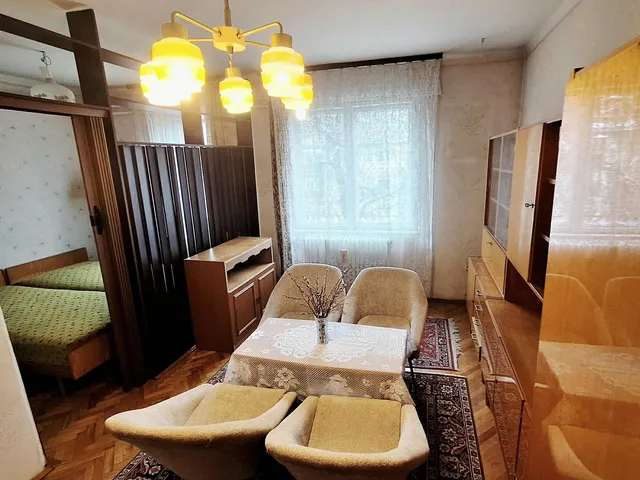 Eladó lakás Komló, Gagarin utca 60 nm