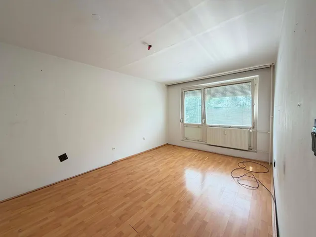 Eladó lakás Komló, Szilvás 57 nm