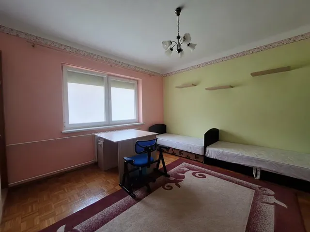 Eladó lakás Komló, Szilvás, Alkotmány utca 58 nm