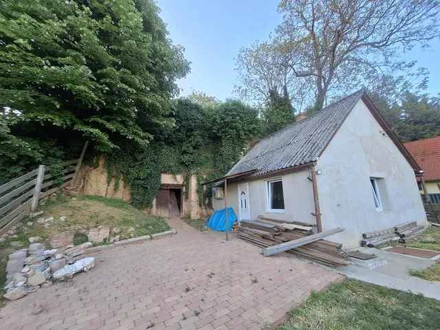 Eladó nyaraló Siklós, Máriagyűd 50 nm