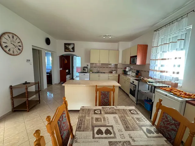 Eladó lakás Pécs, Újhegy, Palahegy utca 71 nm