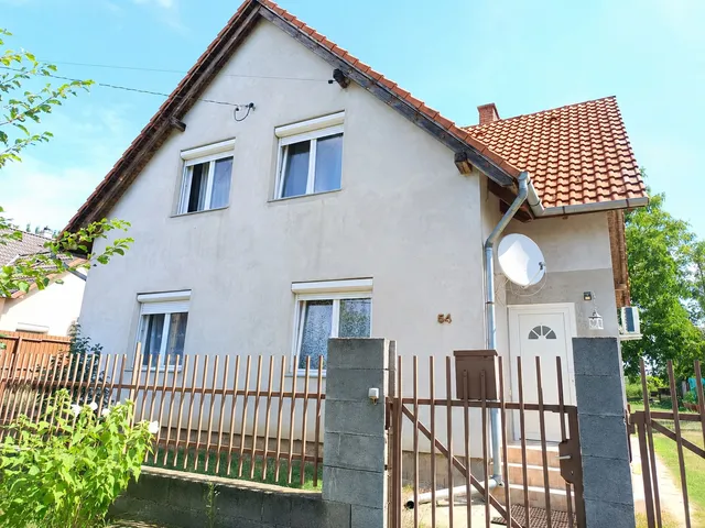 Eladó ház Nagykozár 190 nm