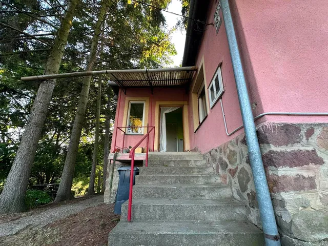 Eladó ház Komló, Gesztenyés, Rozmaring utca 20. 80 nm