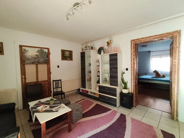 Eladó ház Komló, Mecsekjánosi, Iskola utca 130 nm