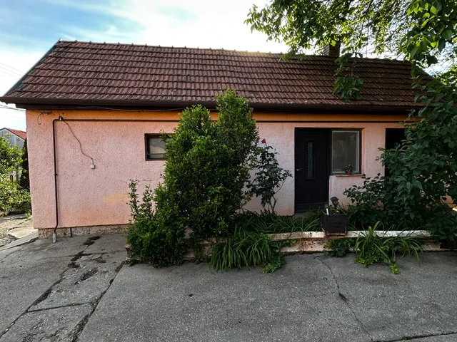Eladó ház Pécs, Patacs, Pellérdi út 26. 120 nm