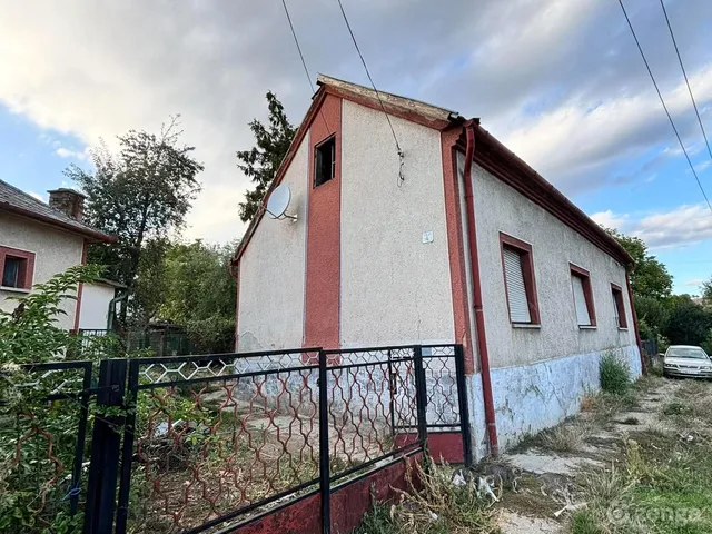 Eladó ház Komló, Mecsekjánosi 120 nm