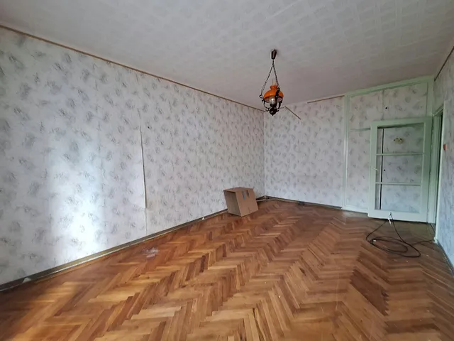 Eladó lakás Komló, Szilvás, Alkotmány utca 40 nm