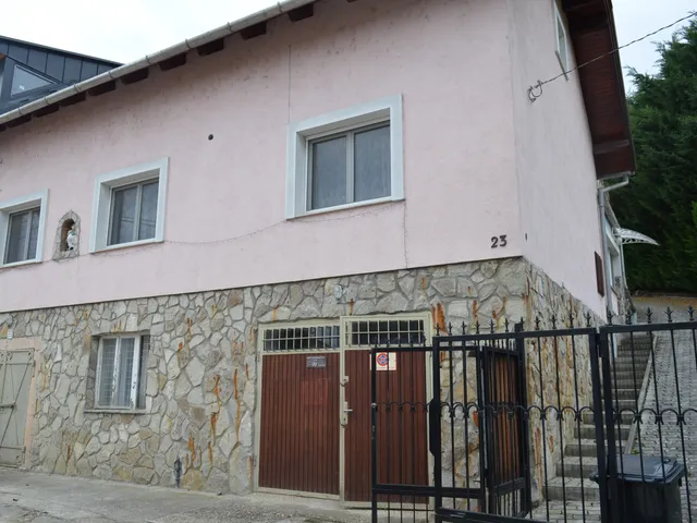 Eladó ház Esztergom 115 nm