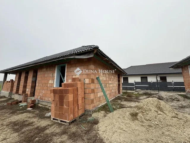 Eladó ház Inárcs 98 nm