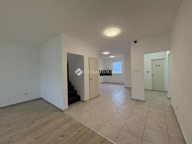 Eladó ház Újlengyel 140 nm