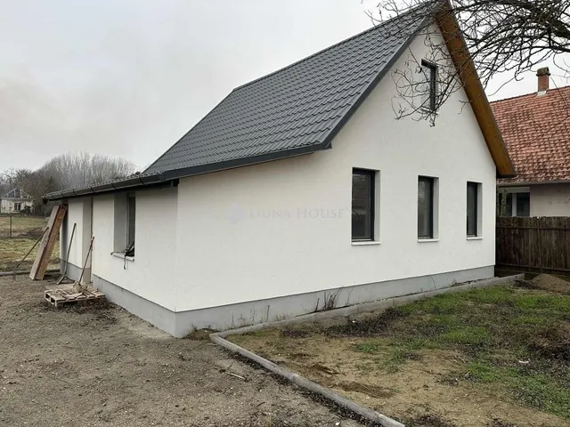 Eladó ház Hernád 62 nm