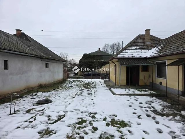 Eladó ház Tura 72 nm