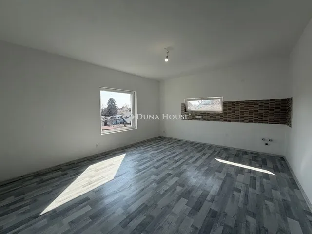 Eladó lakás Vecsés 76 nm