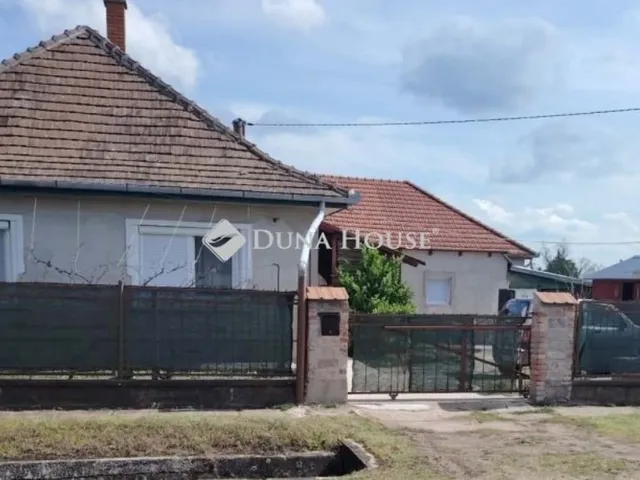 Eladó ház Ceglédbercel 67 nm