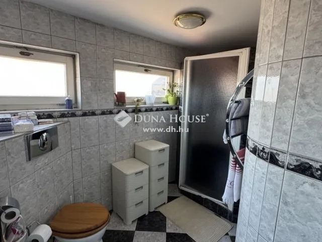 Eladó ház Budapest XVIII. kerület, Újpéteritelep 234 nm