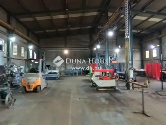 Kiadó kereskedelmi és ipari ingatlan Veresegyház 7627 nm