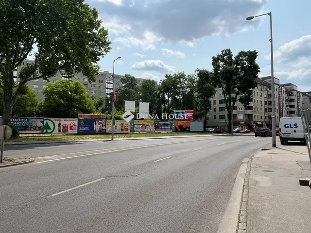 Eladó kereskedelmi és ipari ingatlan Budapest III. kerület, Óbuda 60 nm