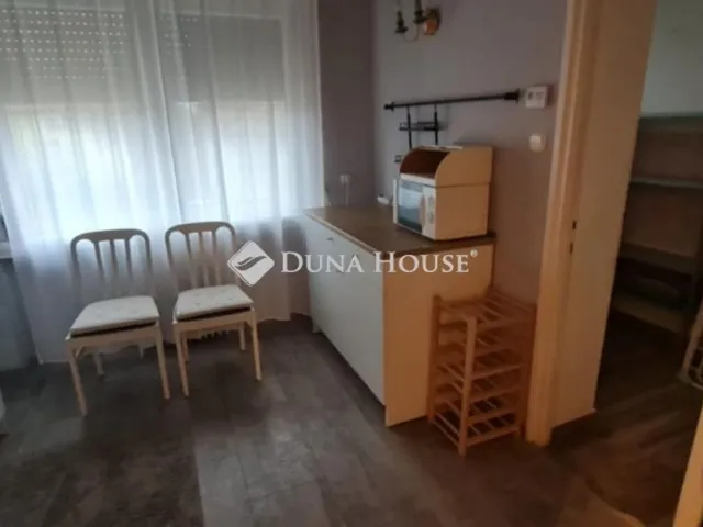 Eladó lakás Vecsés 89 nm
