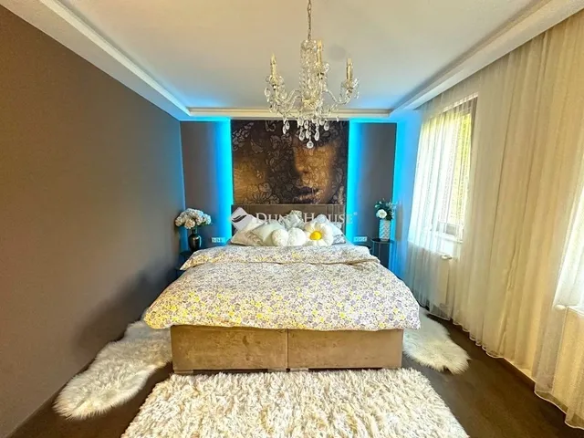 Eladó ház Szentendre 291 nm