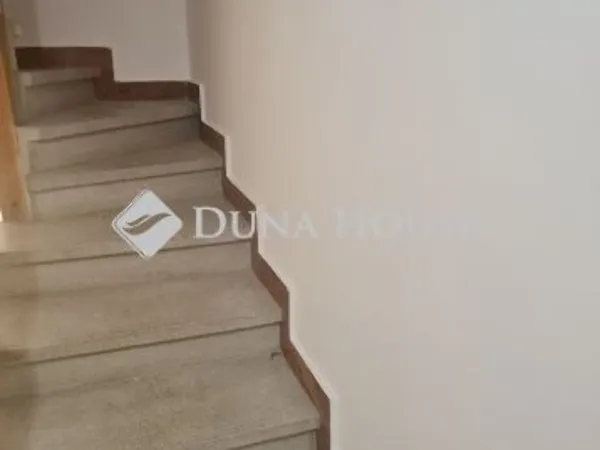 Eladó ház Budapest XII. kerület 294 nm