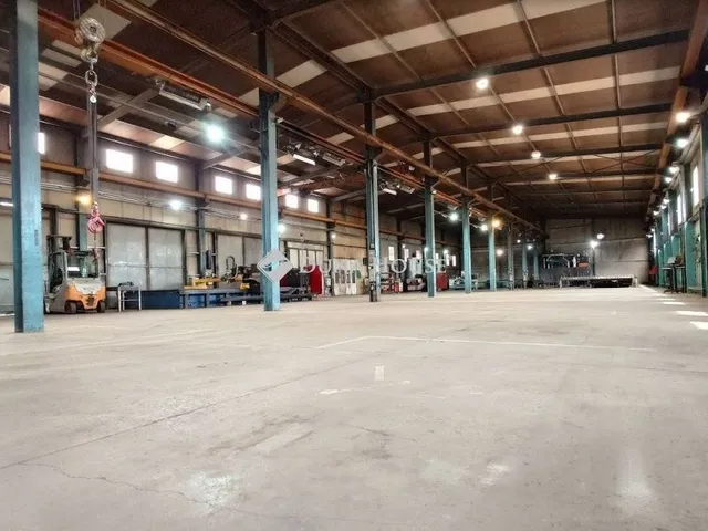 Eladó kereskedelmi és ipari ingatlan Veresegyház 2086 nm