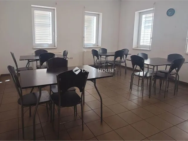 Eladó kereskedelmi és ipari ingatlan Veresegyház 2086 nm