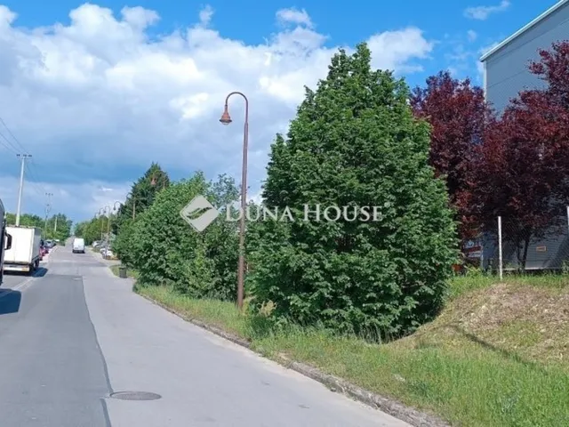 Eladó kereskedelmi és ipari ingatlan Veresegyház 2086 nm