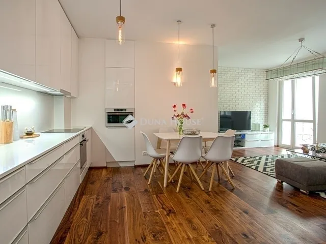 Eladó lakás Budapest VI. kerület 123 nm